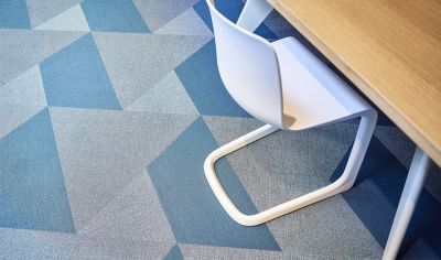 Instaldeco covers the floors of its showroom with our Mirage products