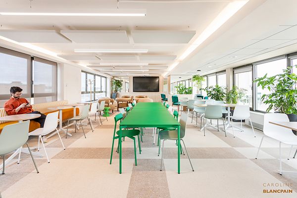 'LE FIGARO' OFFICE