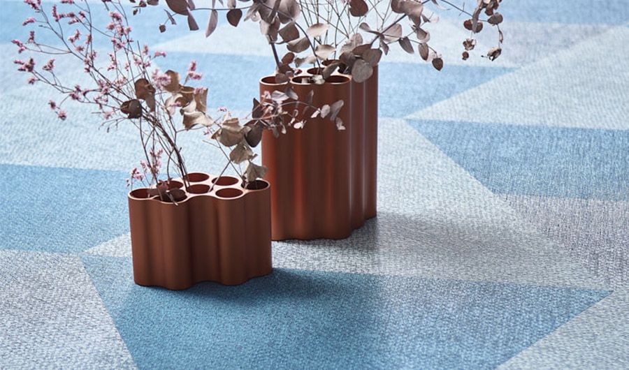 Instaldeco covers the floors of its showroom with our Mirage products
