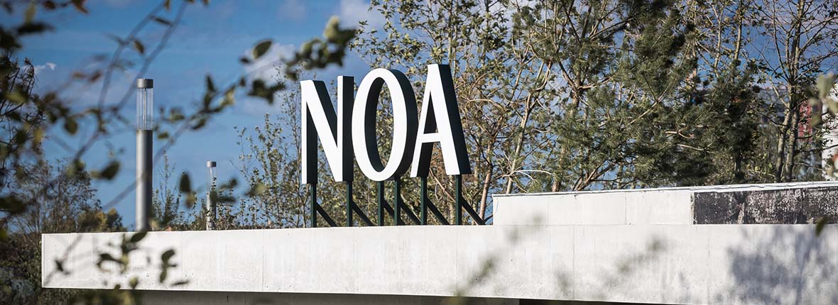 Les tissus d’ameublement extérieur Sunbrella exposés au nouveau showroom « NOA Outdoor Living » de Renson