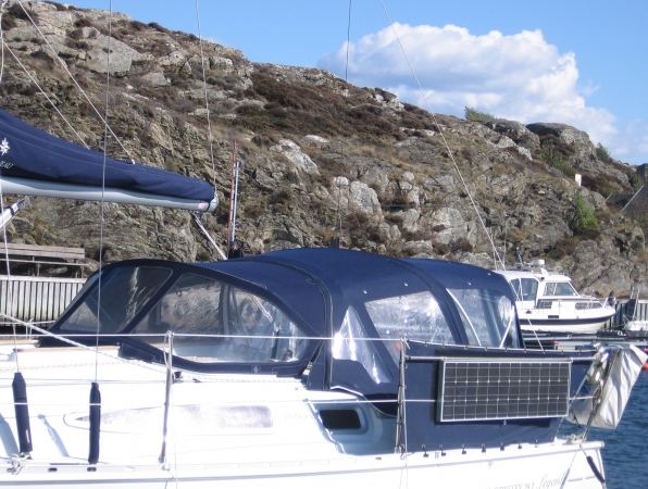 HENRICSSONS BÅTKAPELL AB